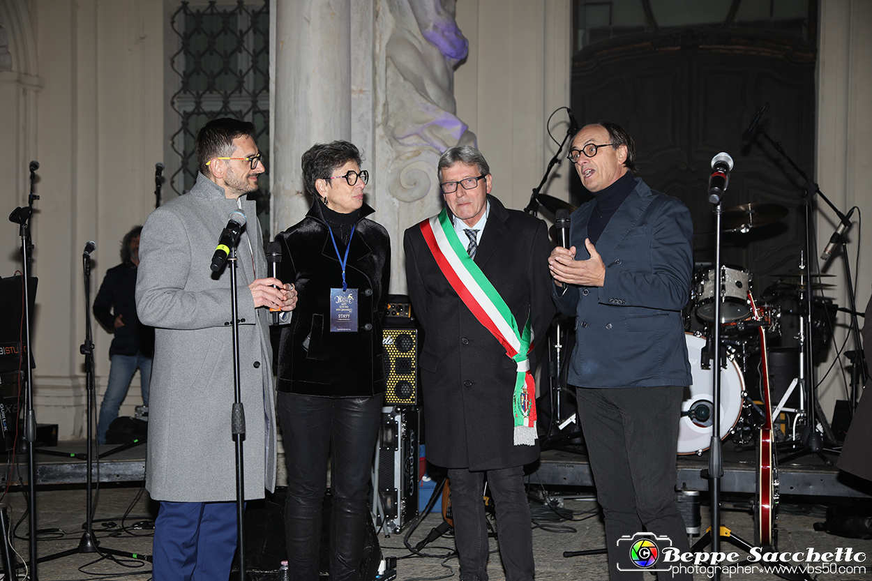 VBS_4350 -  Il Magico Paese di Natale 2024 - Spettacolo di Inaugurazione a Govone.jpg